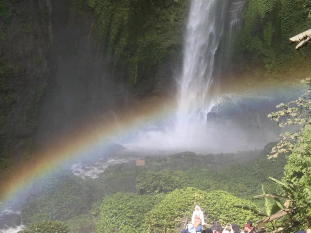 air terjun coban pelangi