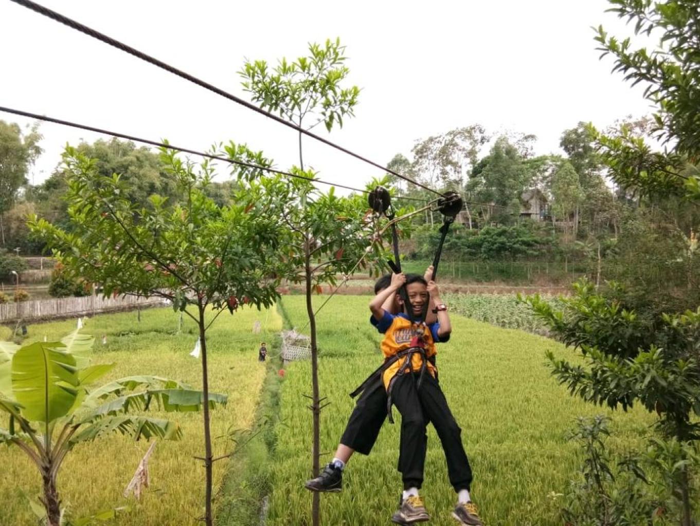 Desa Wisata Saung Ciburial