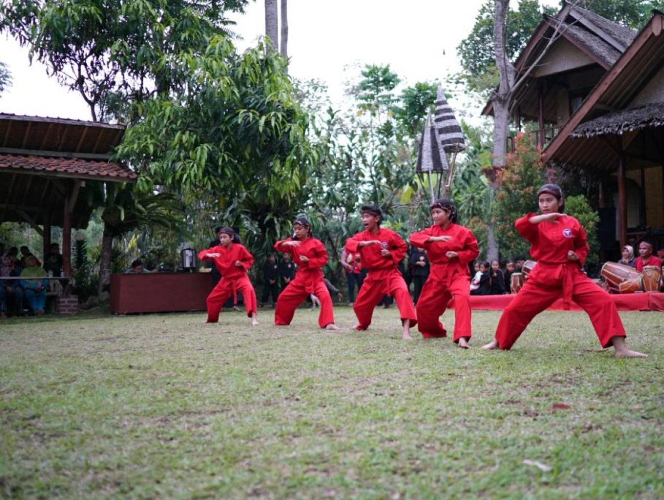 Desa Wisata Saung Ciburial
